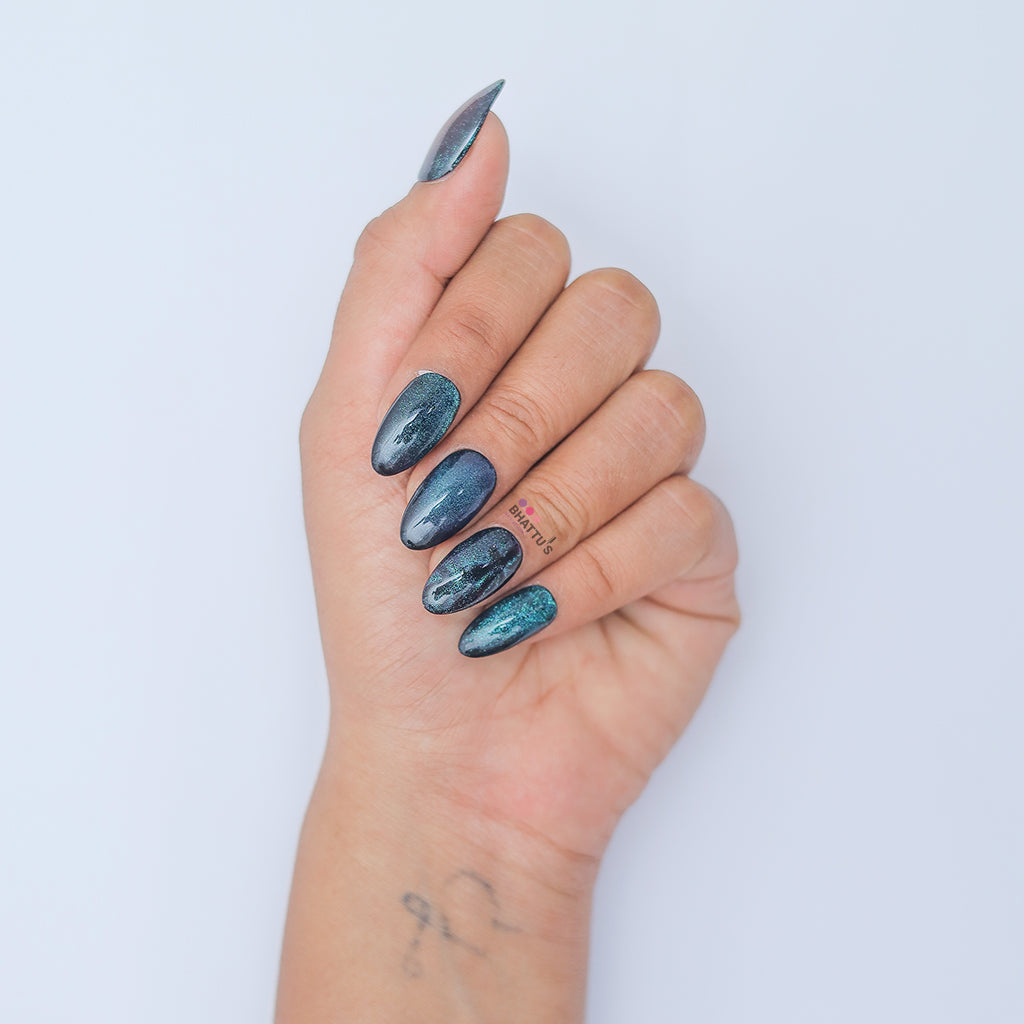 Blue Cat Eye Press On Nails